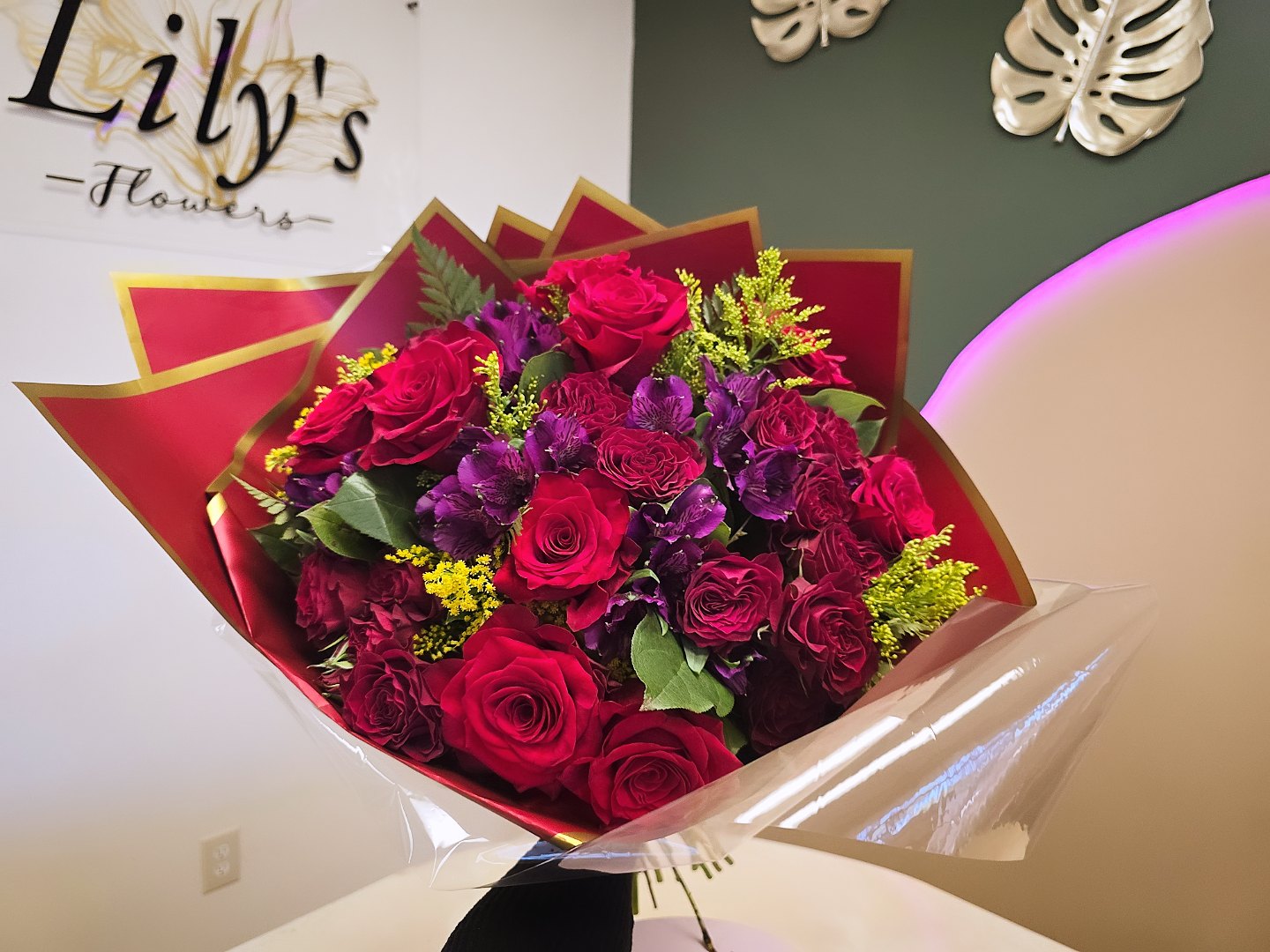 True Love's Embrace Red Rose Paper wrap